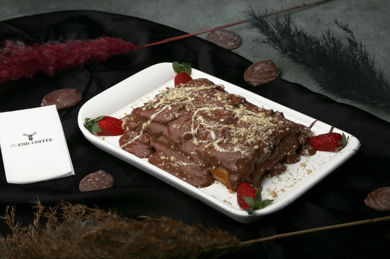 Nutella dessert pizza at Pizza luce
